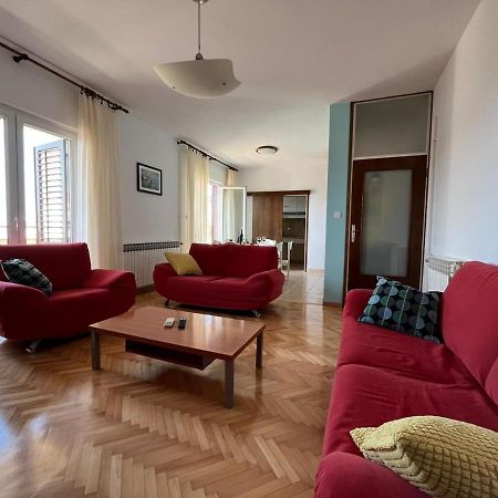 Apartment Lily Podstrana Exteriör bild