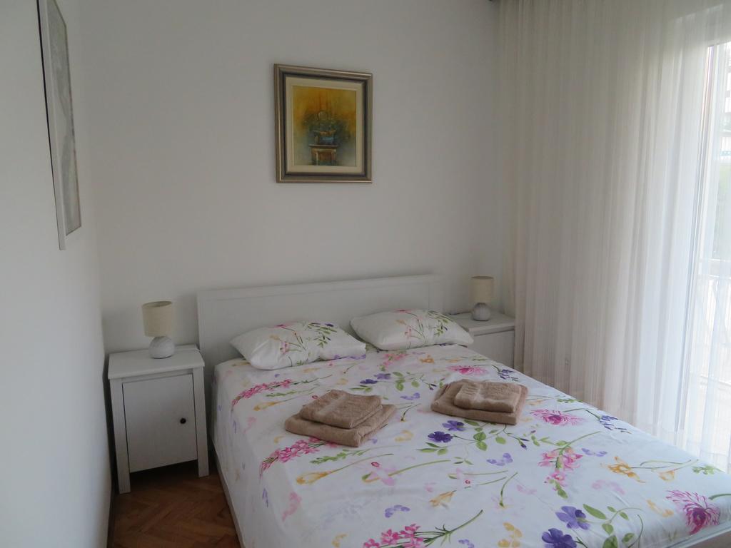 Apartment Lily Podstrana Exteriör bild